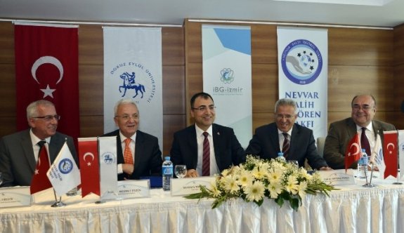 İzmir’i Yıldızlaştıracak Dev Proje İçin 2.5 Milyon Liralık Bağış