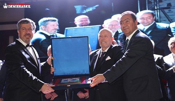 Kaptan Beybaba Altay Altuğ&#039;a &quot;Yaşam Boyu Onur&quot; Ödülü