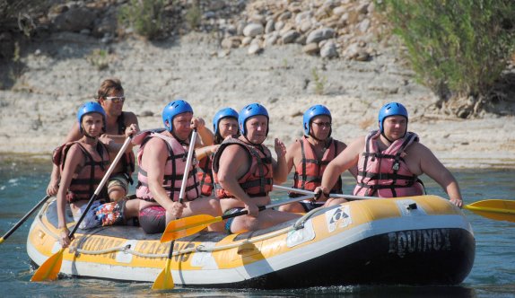 Köprülü Kanyon'da Avrupalı turistlerin rafting sezonu başladı