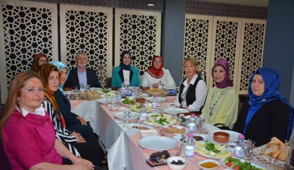 Körfezli Kadın Girişimciler Kahvaltıda Buluştu