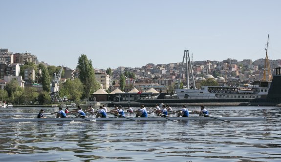 Kürekte, 5. Haliç Dostluk Kupası Kadir Has Üniversitesi’nin
