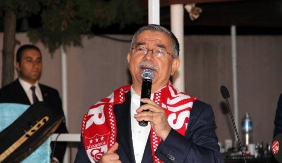 Milli Savunma Bakanı Yılmaz Yalova’da
