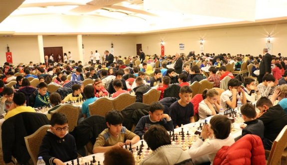 Şampiyon satranç ustaları, Manisa’da buluşacak