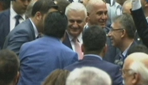 Başbakan Adayı Binali Yıldırım Alkışlarla Karşılandı