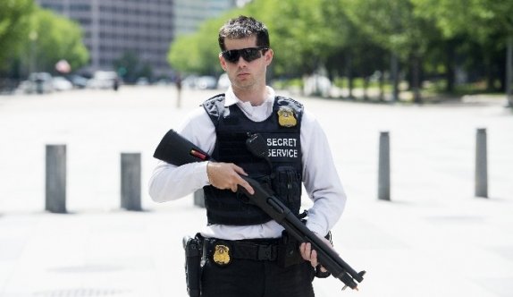 Beyaz Saray Yakınında Silah Sesleri