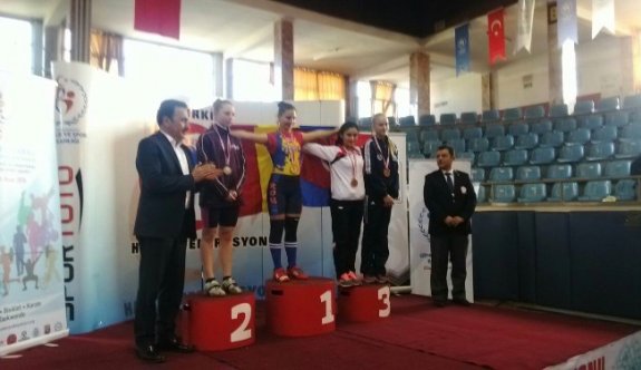 Buse İlhan Türkiye İkincisi Oldu