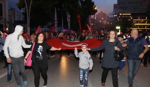 CHP Ve Add’den Fener Alayı