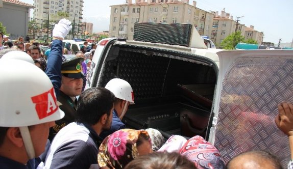 Çukurca Şehidi Son Kez Baba Evine Getirildi