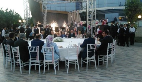 Cumhurbaşkanı Erdoğan Nikah Şahidi Oldu