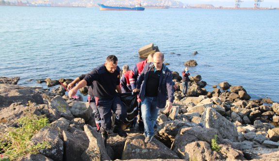 Denizden kadın cesedi çıktı