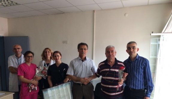 Engelli Personele Gül Dağıttılar