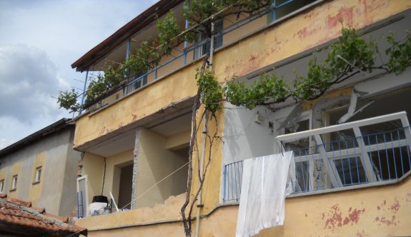 Evdeki tüp, bomba gibi patladı