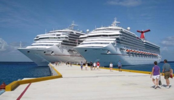 Kruvaziyer Yolcu Trafiğinde Yarı Yarıya Düşüş