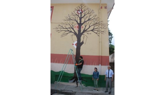 Okul Duvarları Kuş Evleri İle Süslenecek