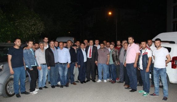 Servisçilerden ’Korsan’ Eylemi