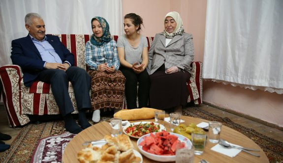Başbakan Yıldırım'dan iftar ziyareti