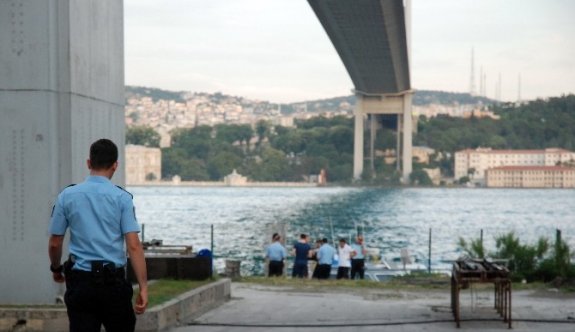 Boğaziçi Köprüsü’nden Atlayarak İntihar Etti