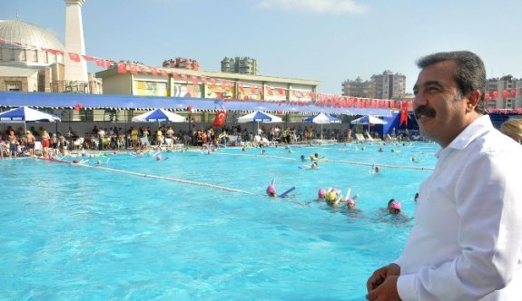 Çukurova’da 7 Bin 500 Çocuk Yüzme Öğrenecek