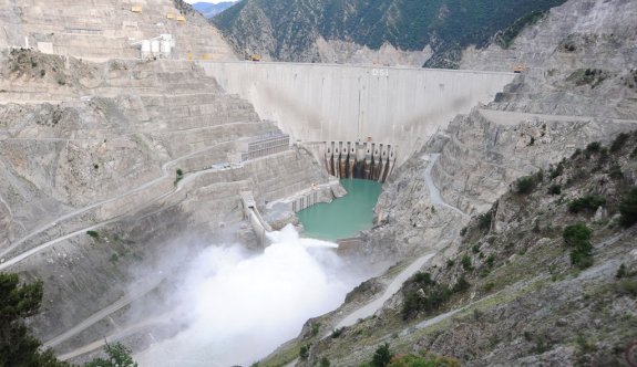 Deriner Barajı Elektrik Üretimi Yüz Güldürdü