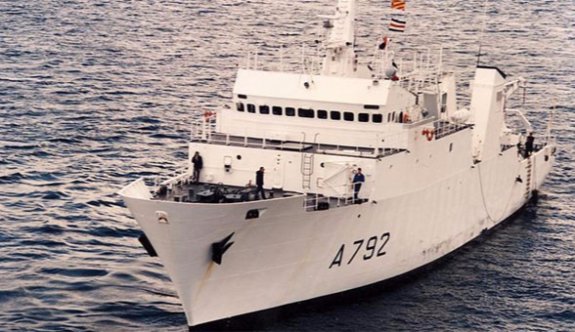 Düşen uçağın sinyali Akdeniz&#039;in dibinden alındı