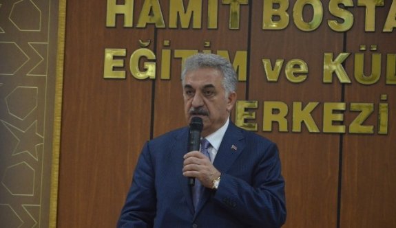 Eski Gümrük Bakanı Hayati Yazıcı Rize’de