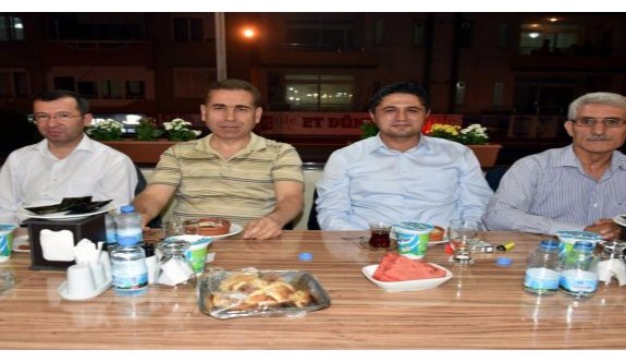 Gemi Söküm Yan Sanayicileri Derneği Üyeleri İftarda Buluştu