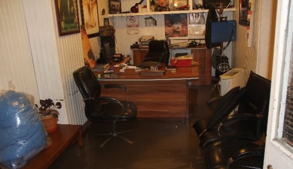 Rize’de Şiddetli Yağış Baskınlara Yol Açtı