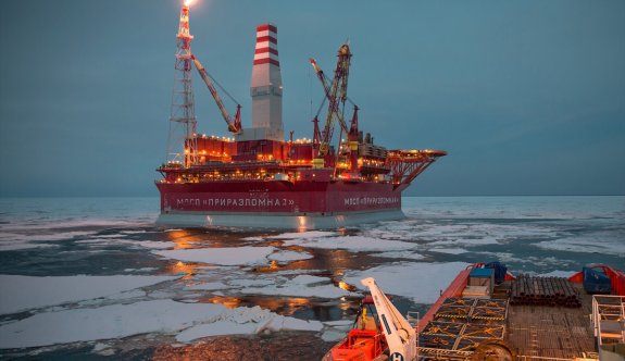 Rusya&#039;nın Kutuplardaki Petrol Platformu Prirazlomnaya İlk Kez Görüntülendi