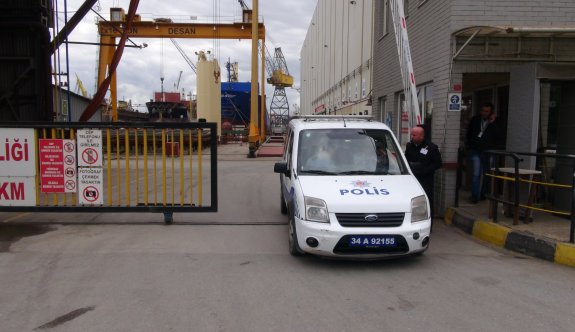 Tamirdeki gemide 2 Rus gemicinin cesedi bulundu