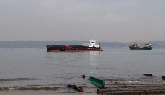 Tarak Gemisi KOPARAN BACKHOE DREGER Denize İndirildi