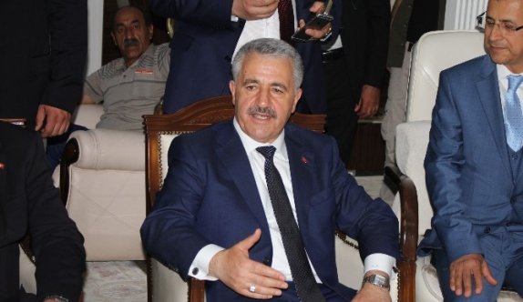 Ulaştırma Bakanı Arslan Iğdır’da