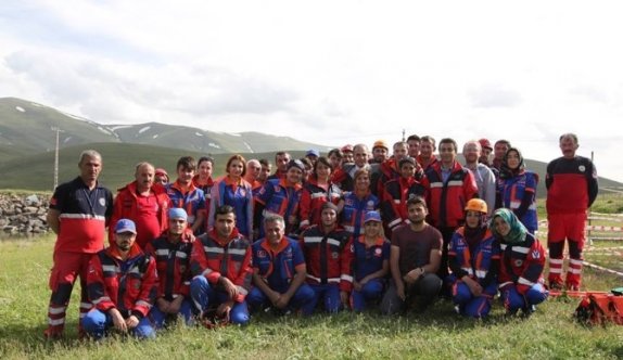 UMKE Ekiplerinin Tatbikatı Nefesleri Kesti