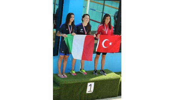 Yüzücülerimiz Malta'dan 5 altın, 2 gümüş ve 1 bronzla dönüyor