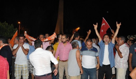 Alanya’da Halkı Sokaklara döküldü