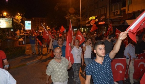 Balıkesir’de ’Asker kışlaya’ sesleri