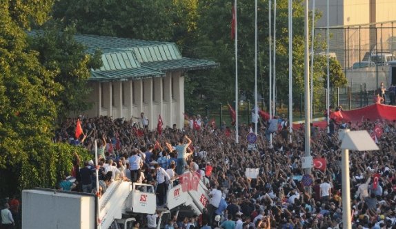 Cumhurbaşkanı Erdoğan: &quot;Bu ümmete yaptığın ihanet yeter&quot;