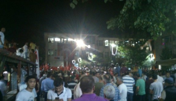 Darbe girişimine karşı Giresunlular sokağa döküldü