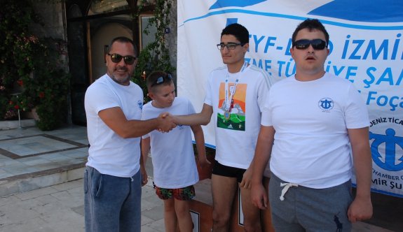 Foça&#039;da Kulaçlar Yarıştı