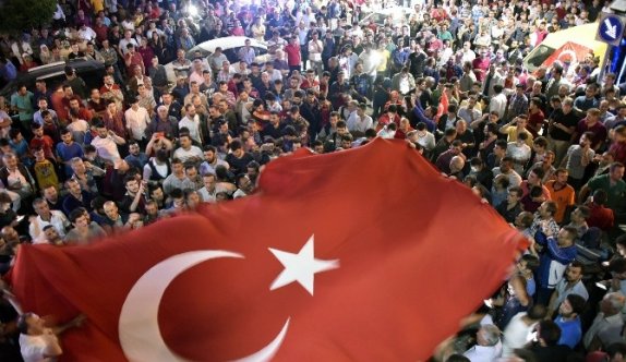 Gümüşhane &quot;Darbeye hayır&quot; dedi