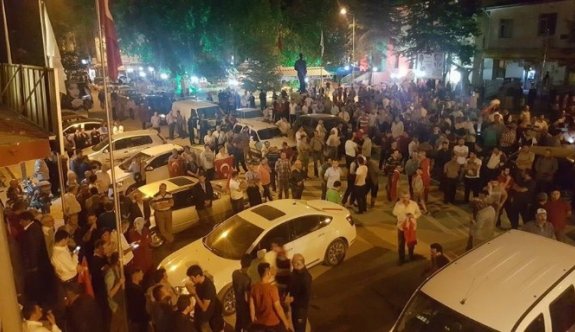 Isparta halkı sokağa döküldü