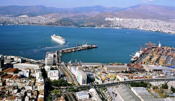 İzmir Limanında Yatırım Dönemi Başlamalı