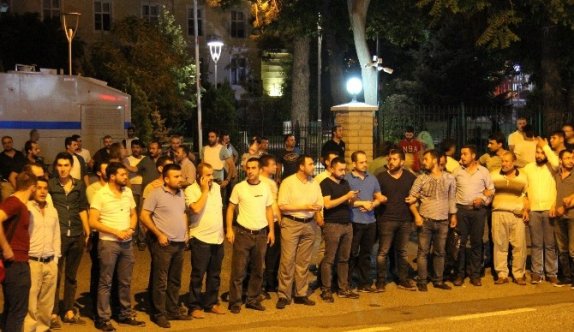 Kahramanmaraş’ta darbe girişimine tepki