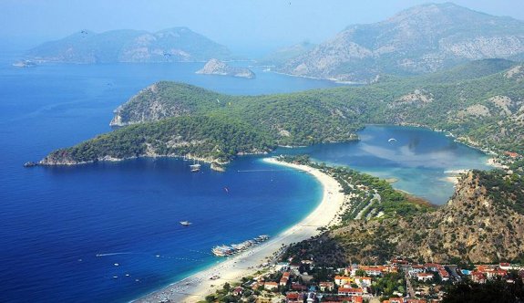 Mavi bayraklı plajlar denizseverleri bekliyor