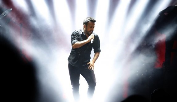 Megastar Tarkan’dan yeni albüm sürprizi