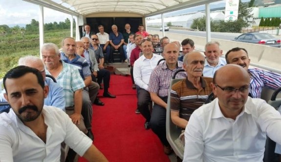 Üstü açık otobüsle köprü gezisi