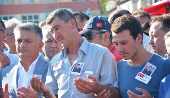 Balıkesir şehidine ağladı