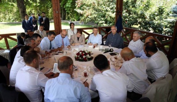 Başbakan Yıldırım: "Fethullah Gülen bu darbenin göbeğindedir"