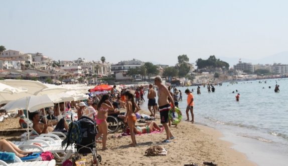 Didim’de deniz ve güneş keyfi devam ediyor