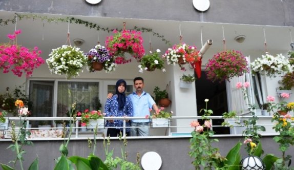 En güzel çiçekli balkonlar seçildi