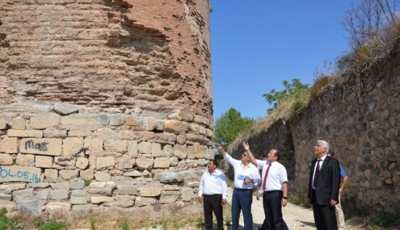 İznik surları gün yüzüne çıkıyor